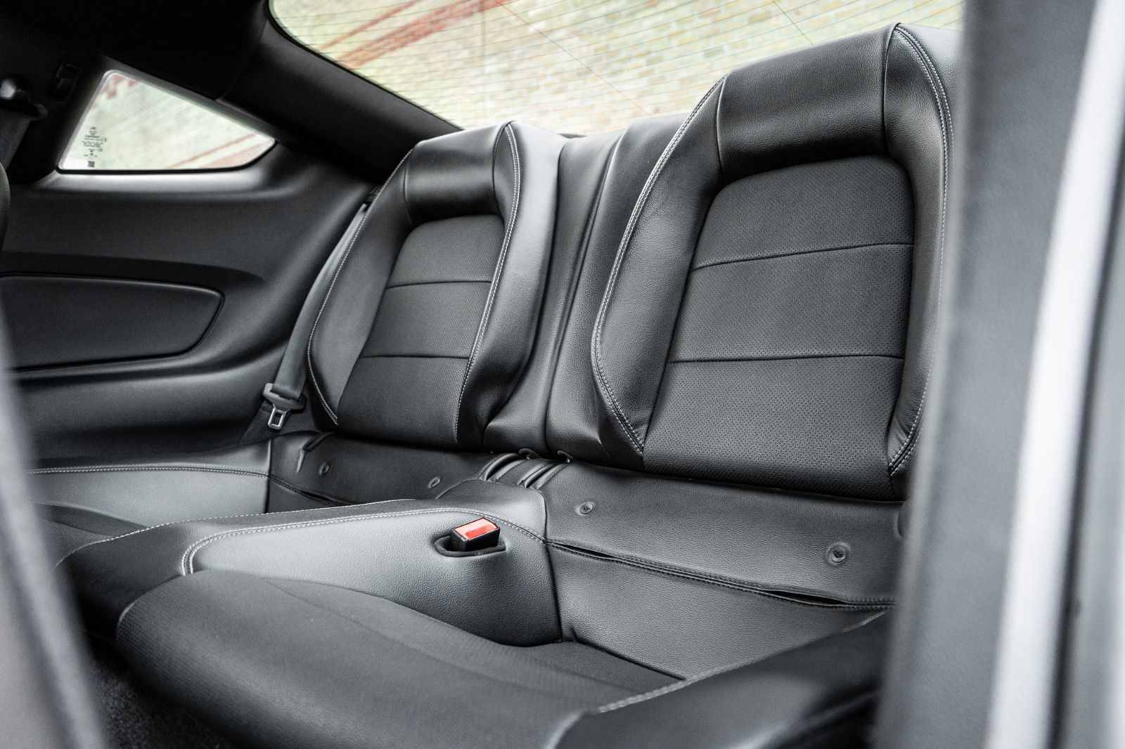 2018 Ford Mustang Ecoboost Premium-23