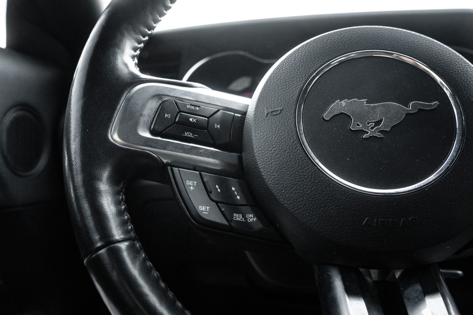 2021 Ford Mustang EcoBoost Premium-8