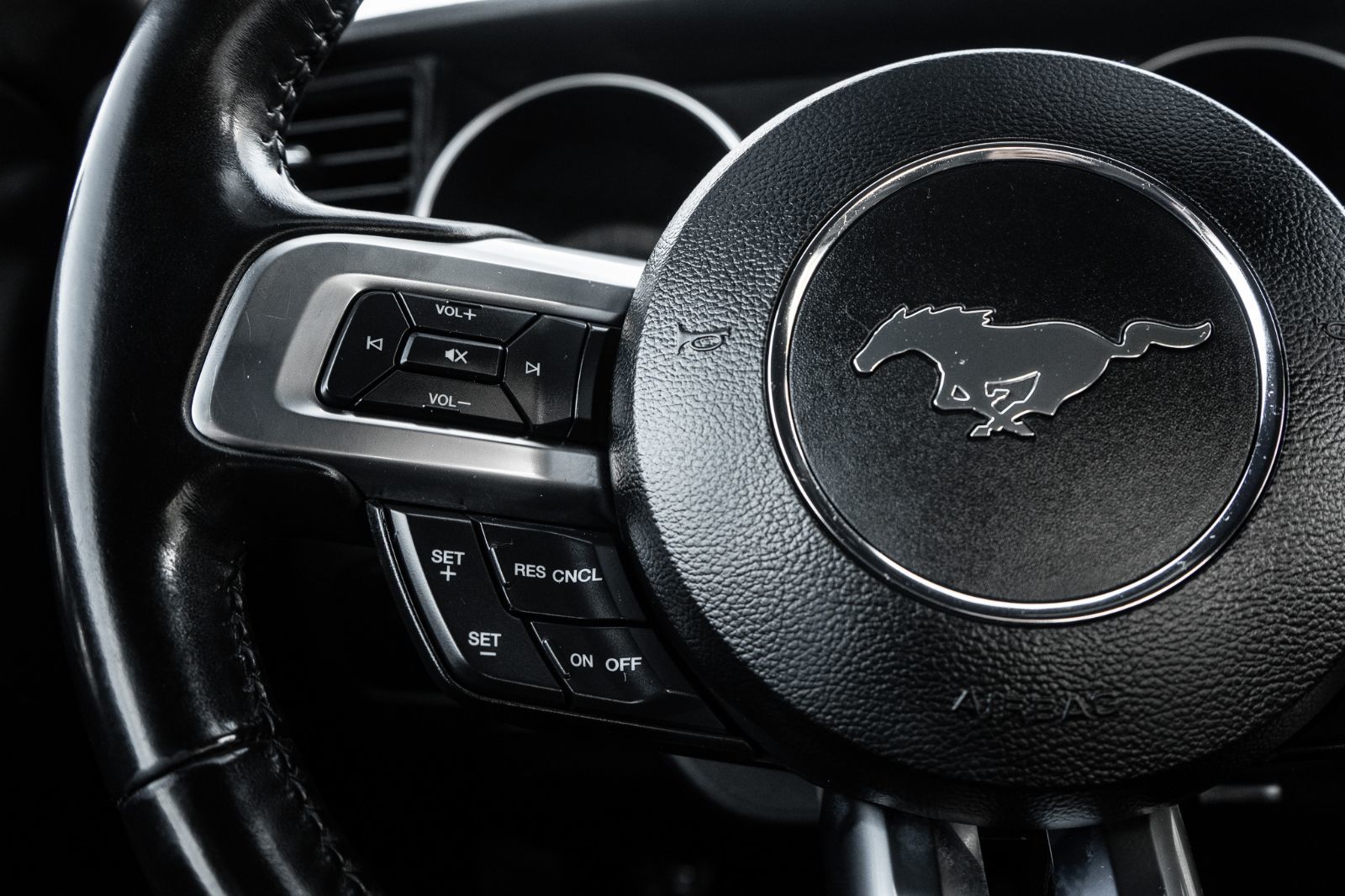 2022 Ford Mustang GT-7