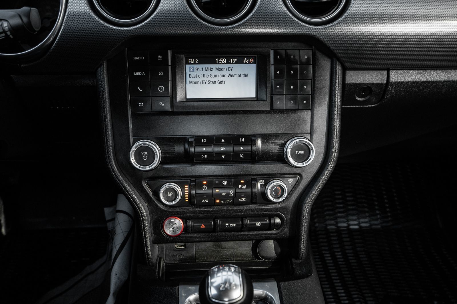 2022 Ford Mustang GT-11