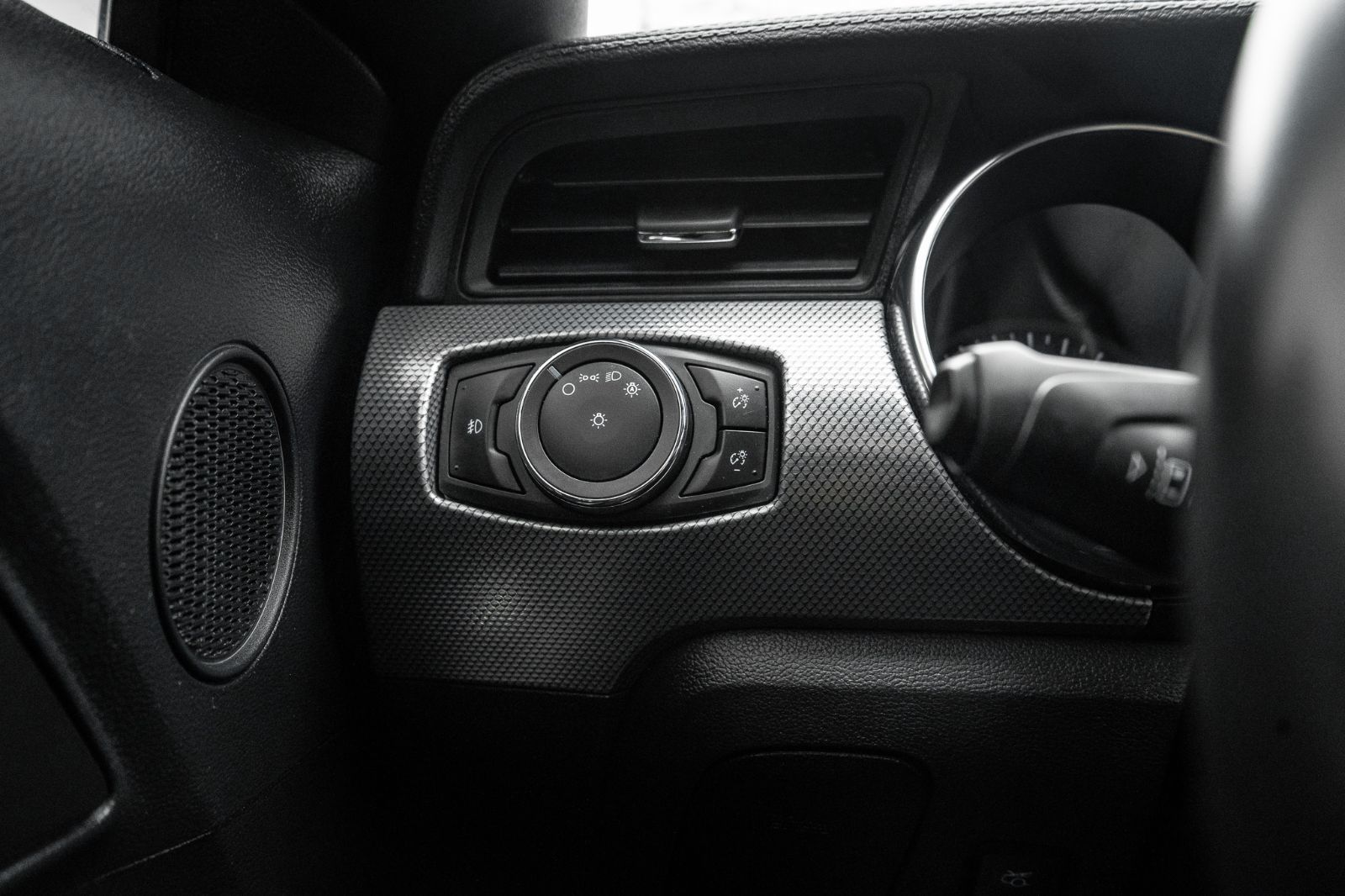 2022 Ford Mustang GT-17