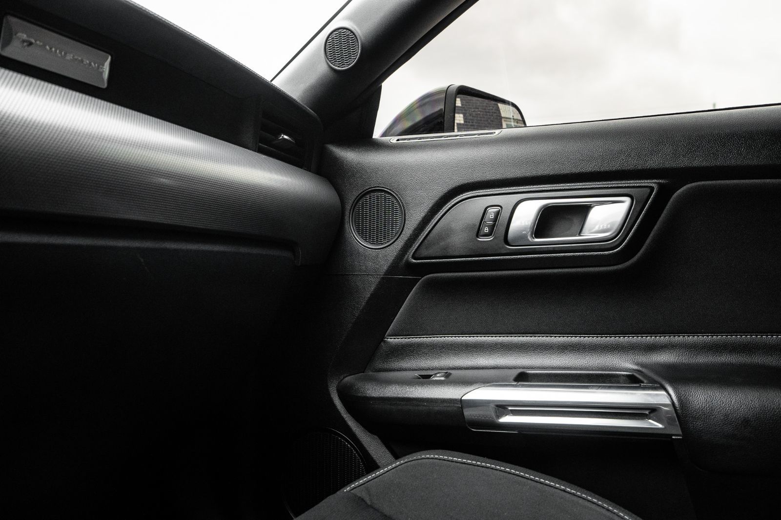 2022 Ford Mustang GT-16