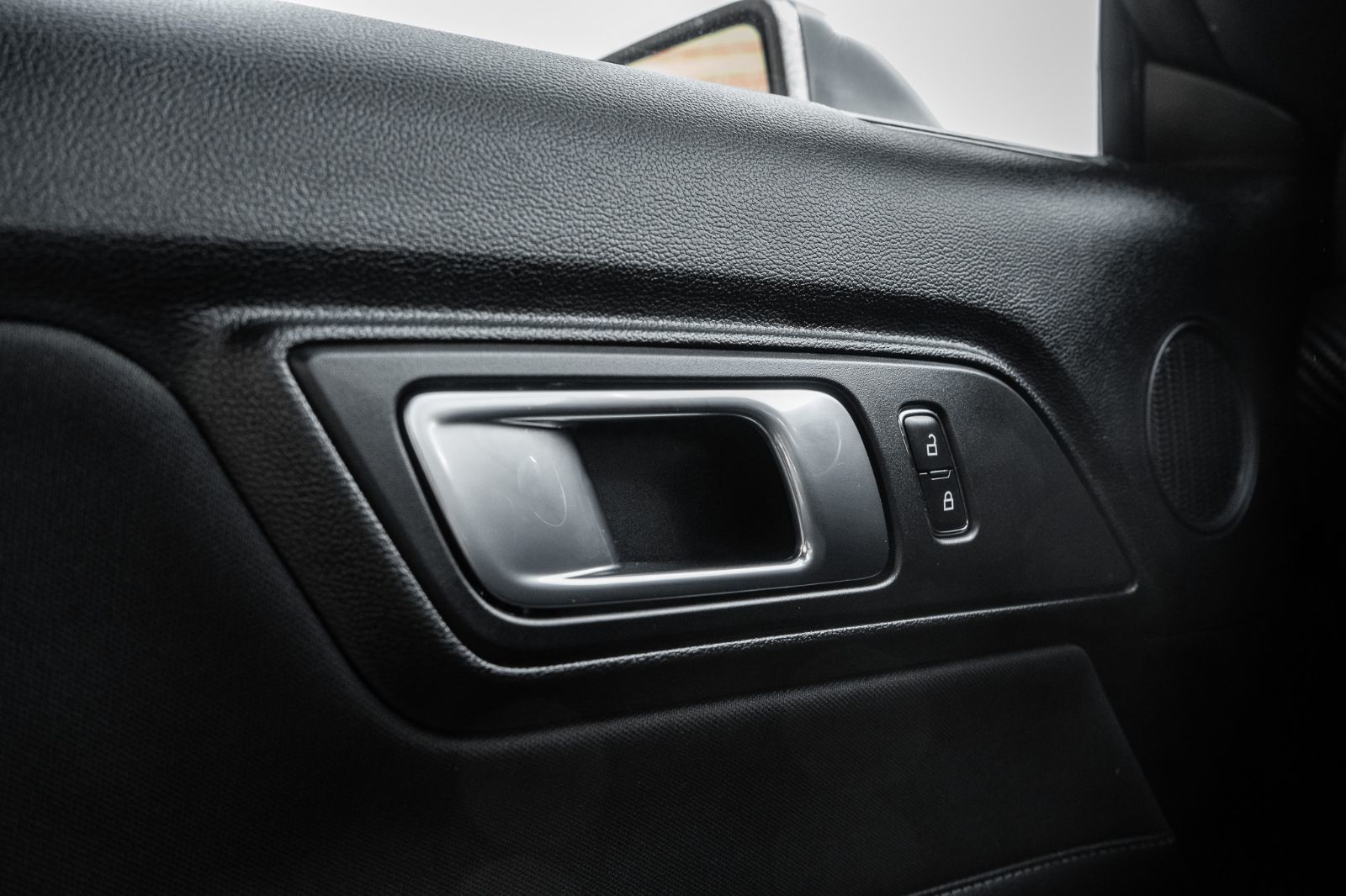 2023 Ford Mustang Ecoboost-17