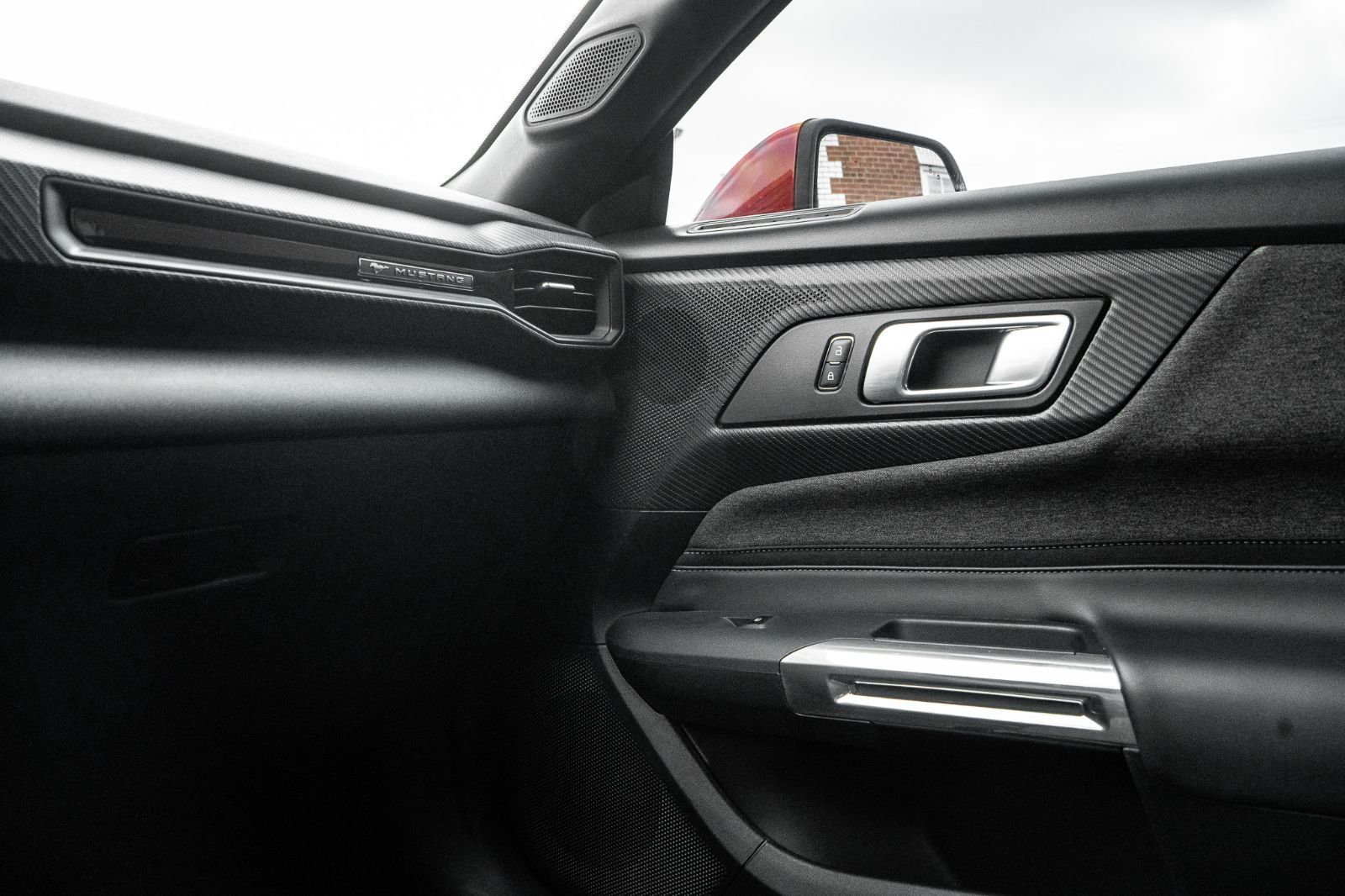 2024 Ford Mustang Ecoboost-17