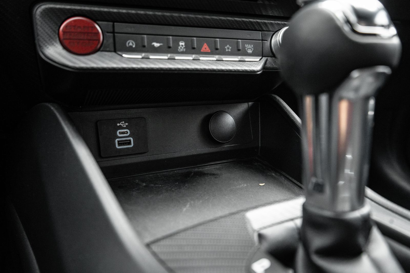 2024 Ford Mustang Ecoboost-13