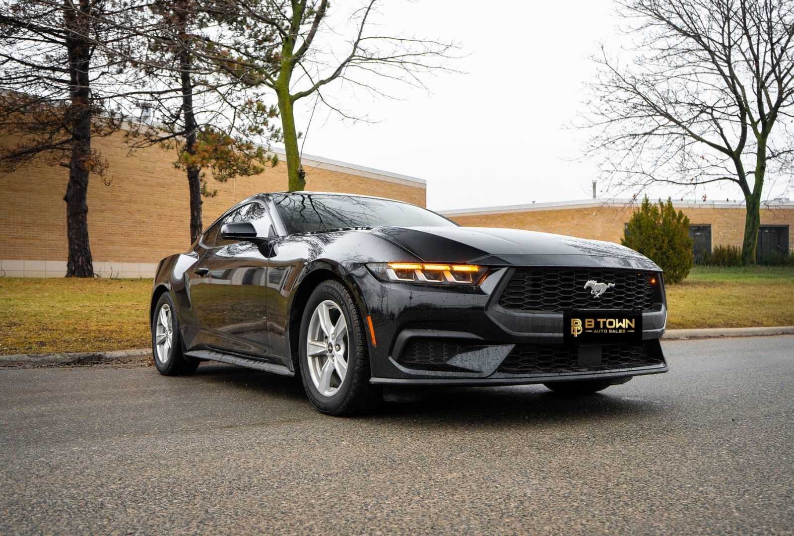 2024 Ford Mustang Ecoboost-2