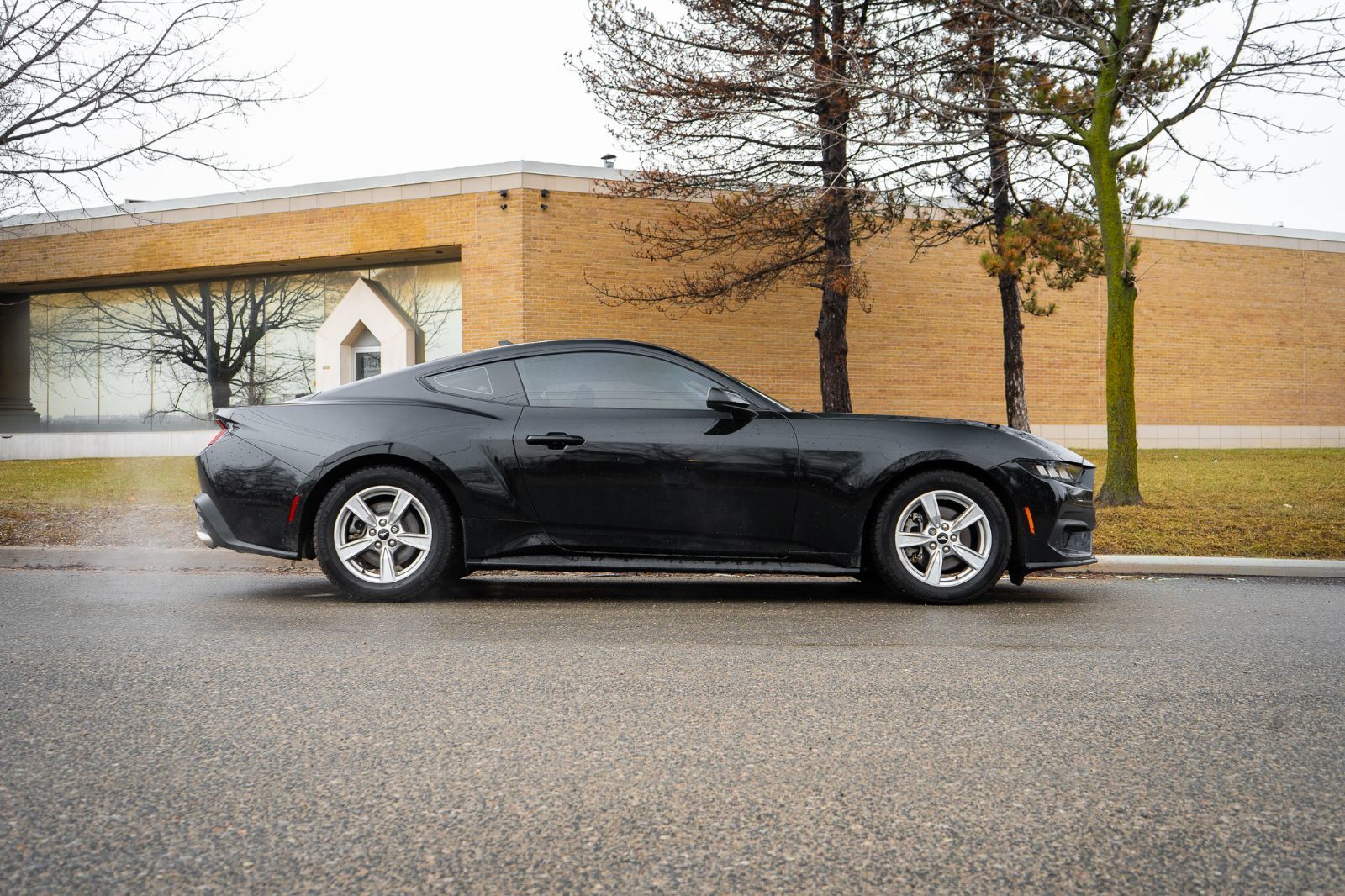 2024 Ford Mustang Ecoboost-3