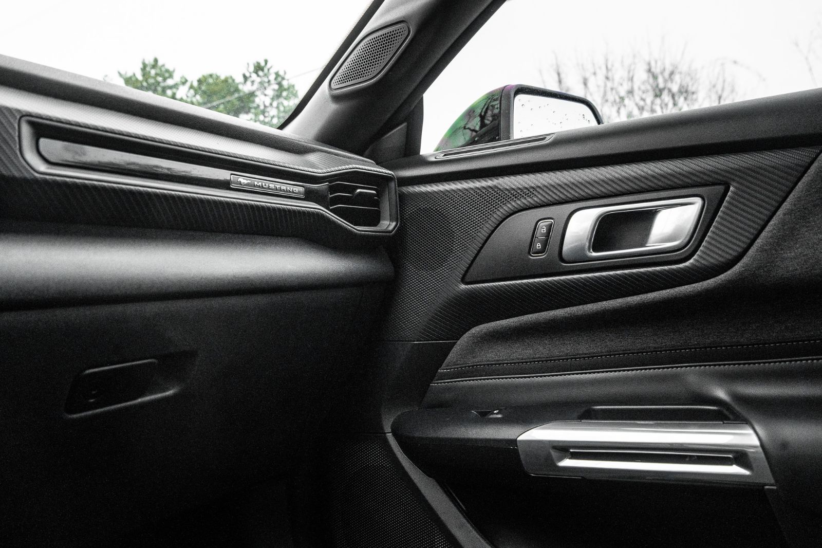 2024 Ford Mustang Ecoboost-16