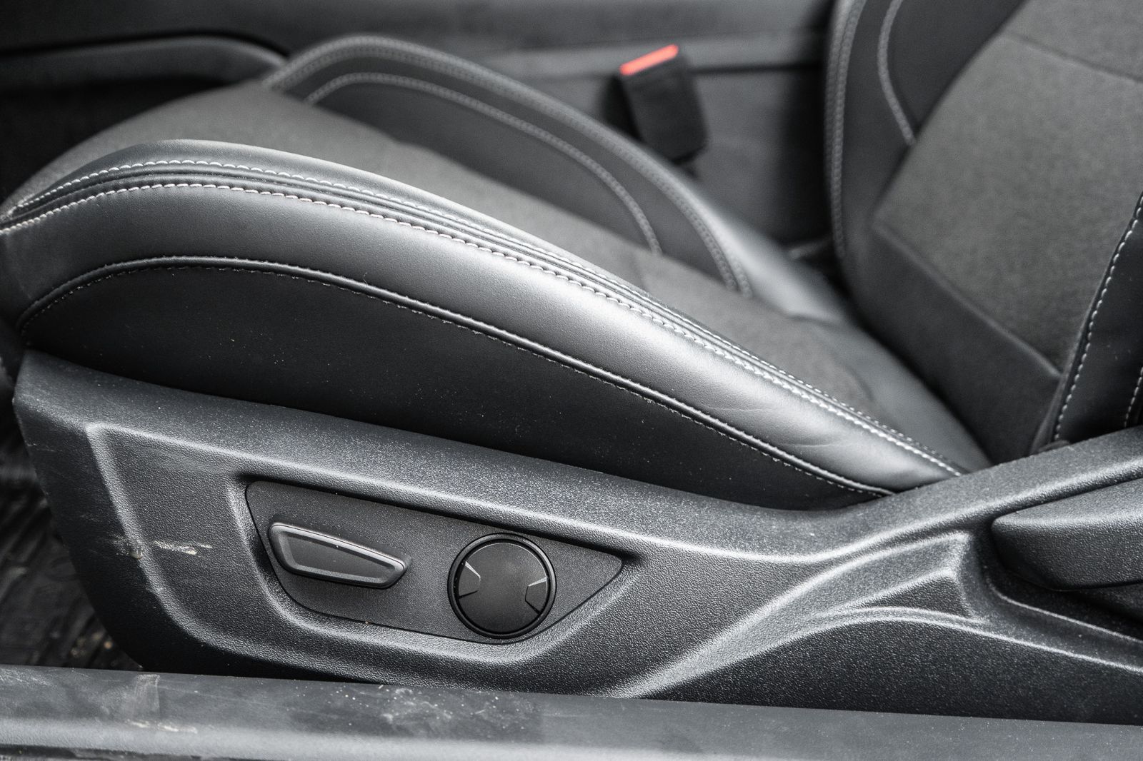 2024 Ford Mustang Ecoboost-23