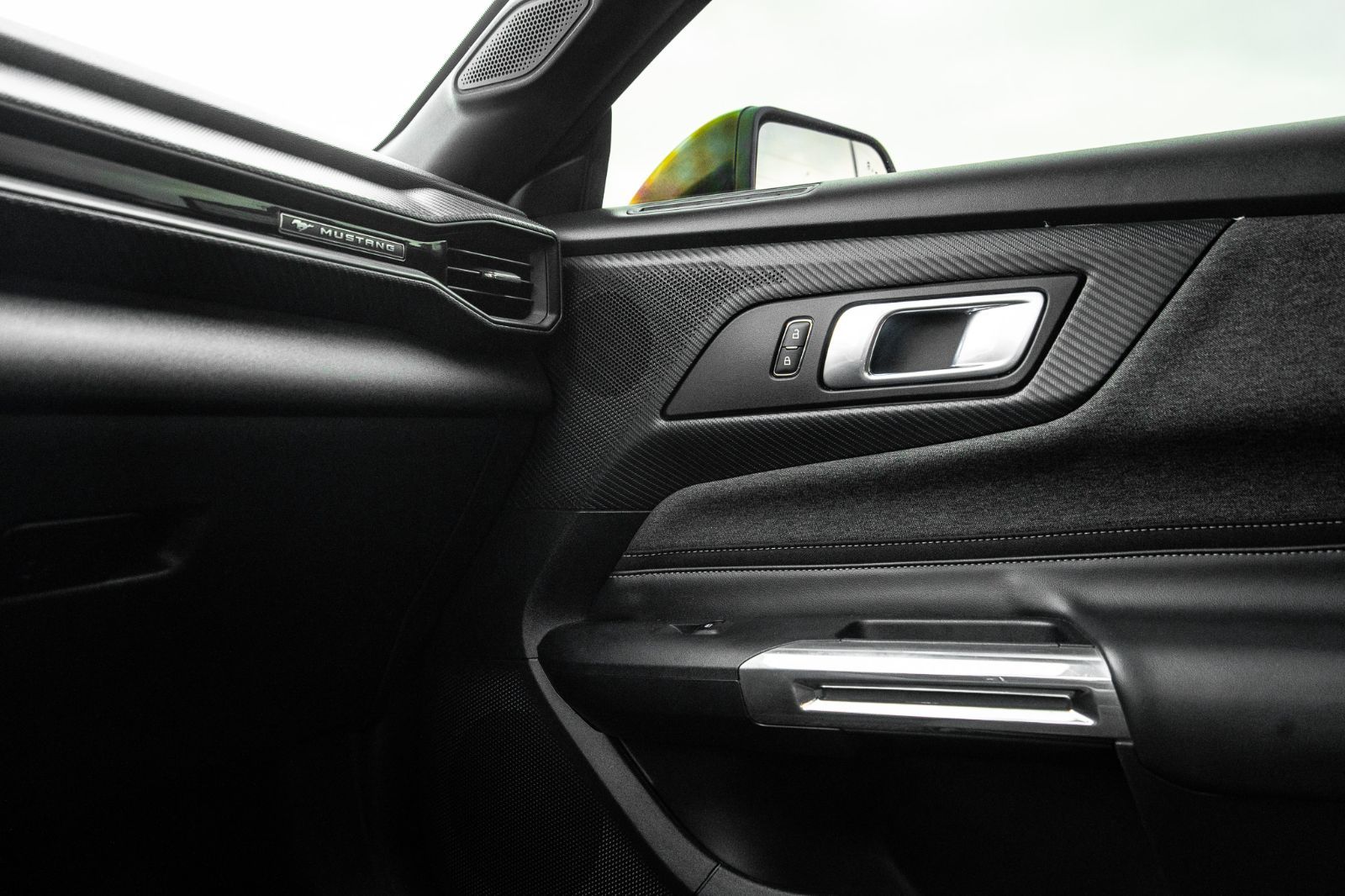 2024 Ford Mustang GT-18