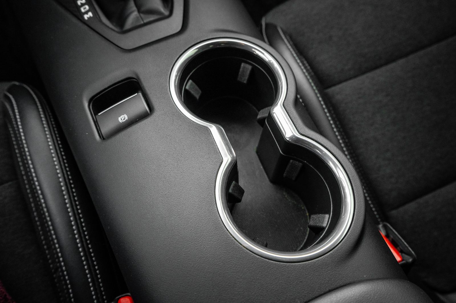 2024 Ford Mustang GT-17