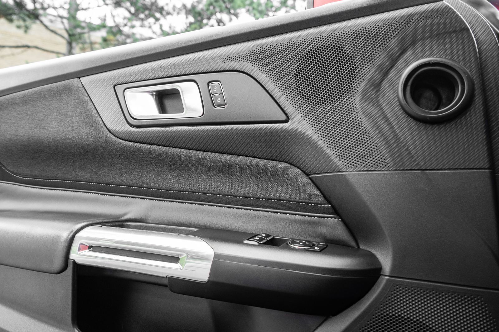 2025 Ford Mustang GT MANUAL-18