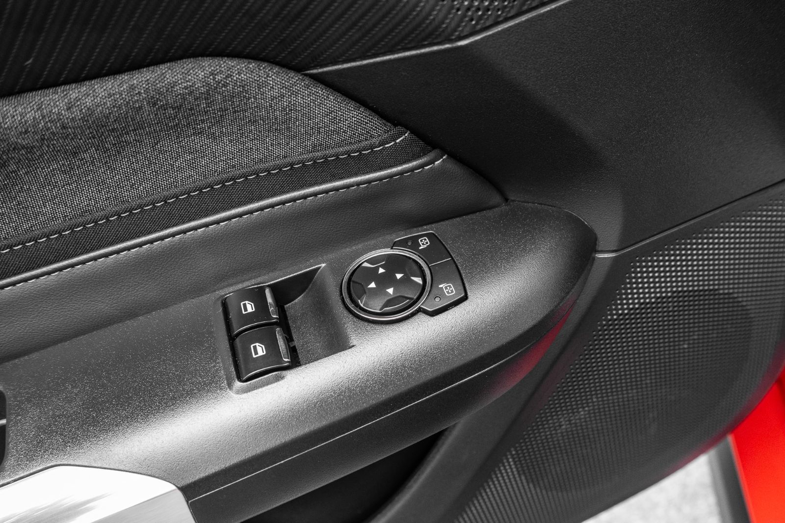 2025 Ford Mustang GT MANUAL-19