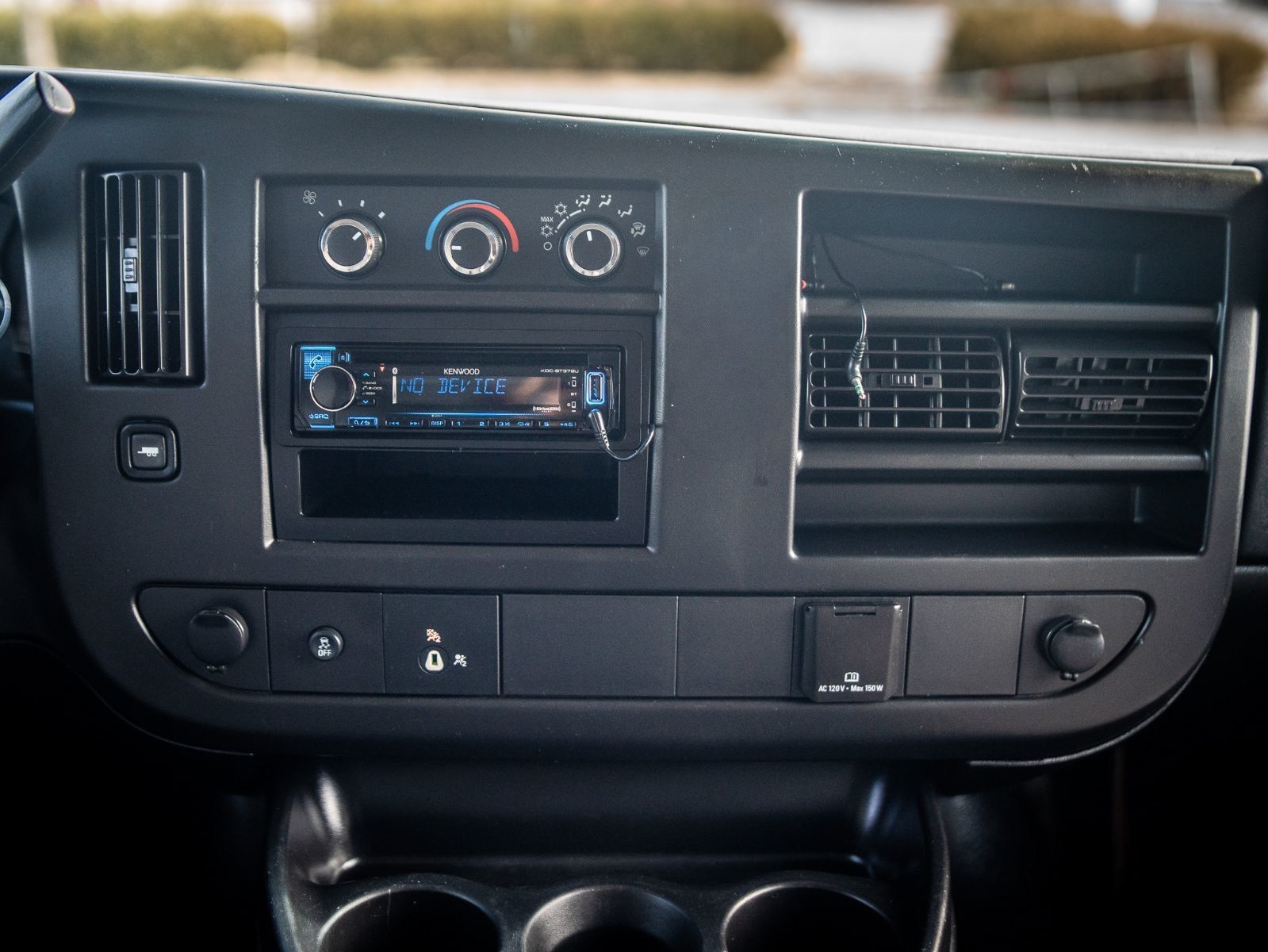 2015 GMC Savana Cargo Van-11