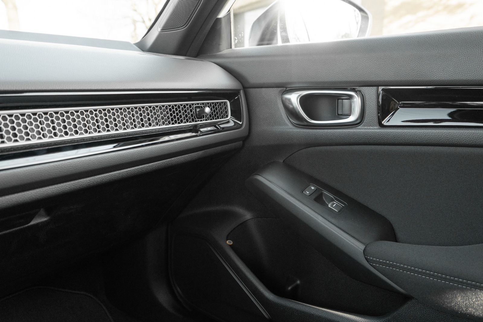 2025 Honda Civic Sedan Hybrid Sport-16