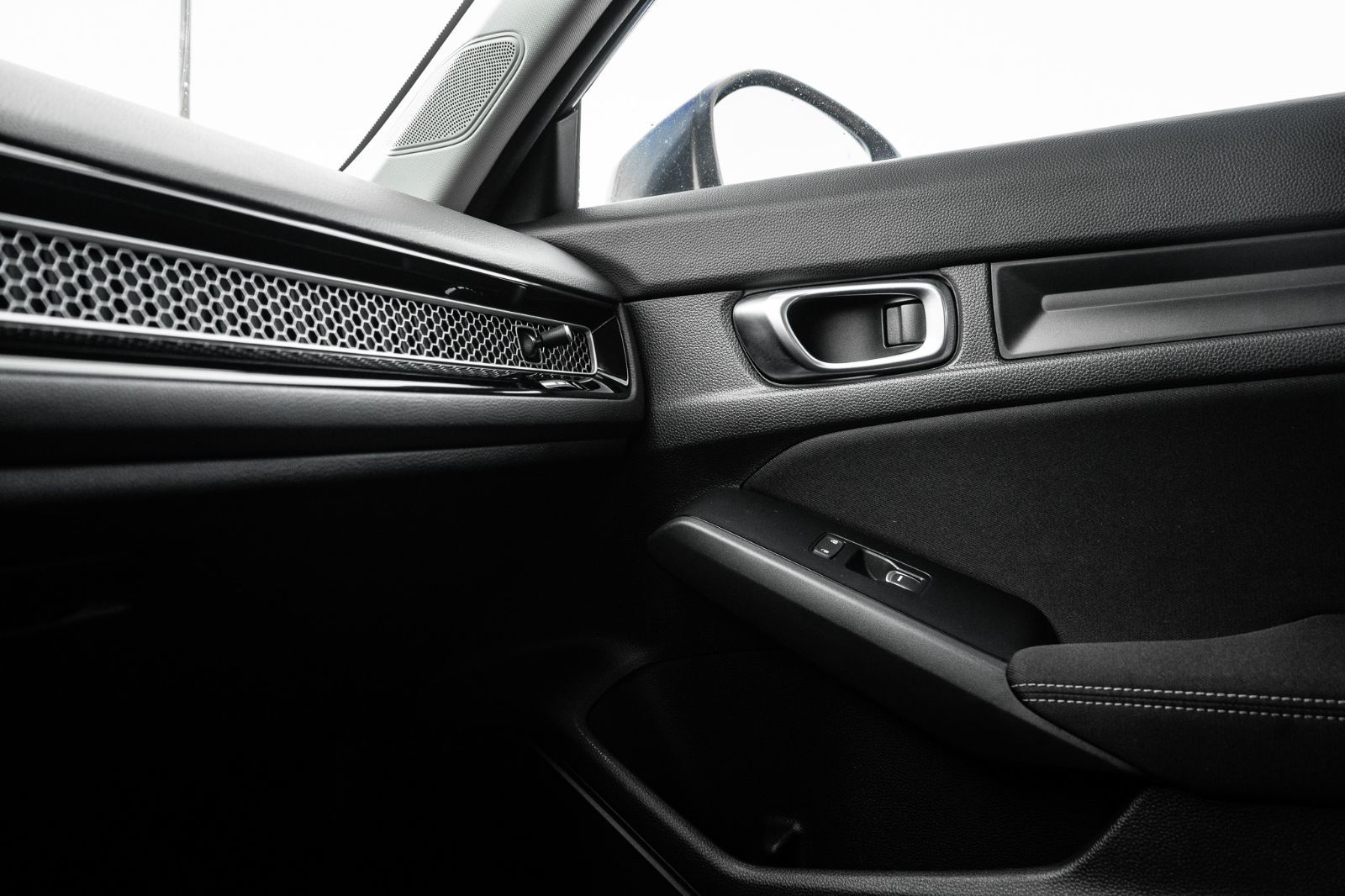 2025 Honda Civic Sedan LX-18