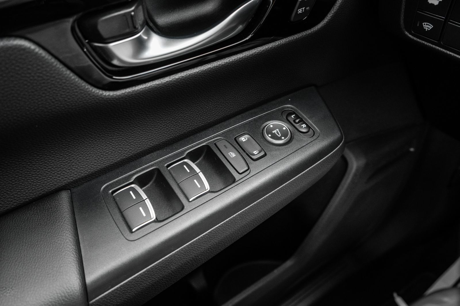 2024 Honda CR-V Hybrid Touring-22