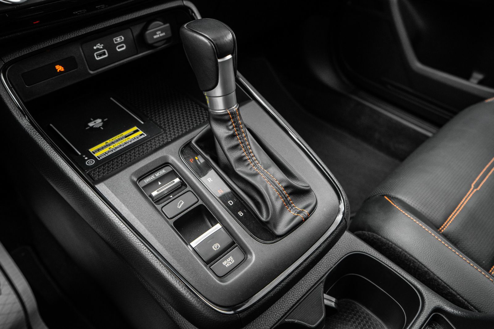 2024 Honda CR-V Hybrid Touring-17
