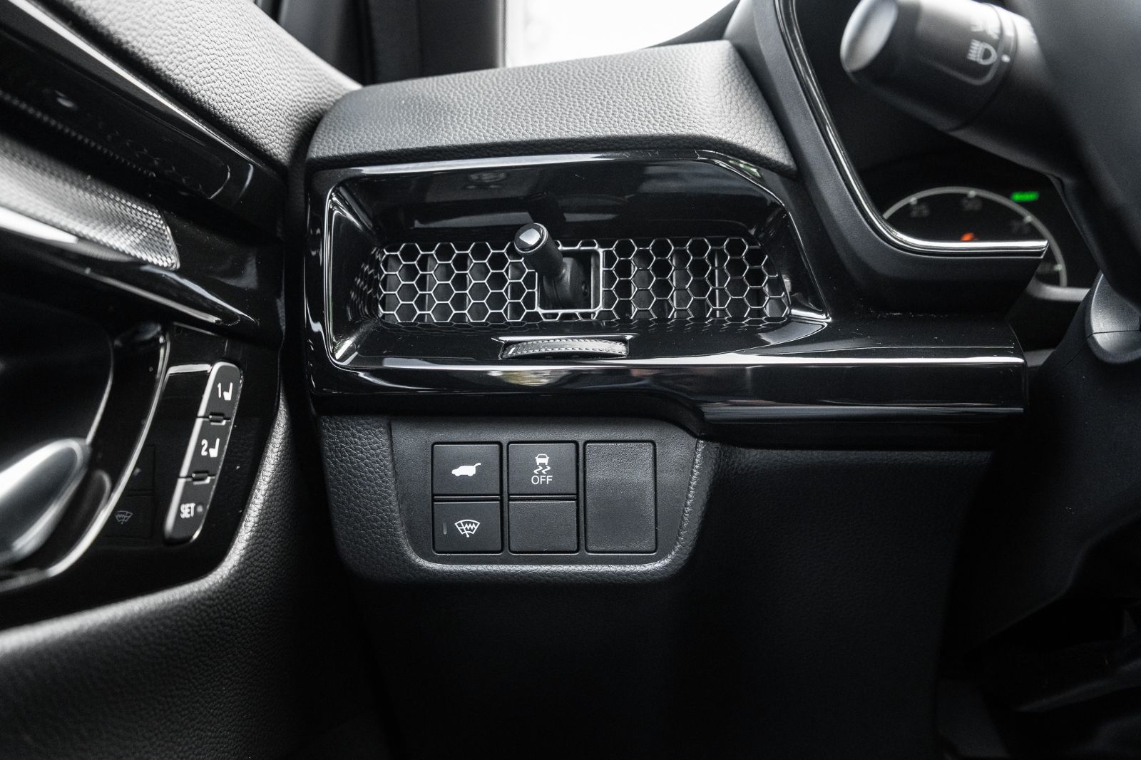 2025 Honda CR-V Hybrid Sport Touring-21