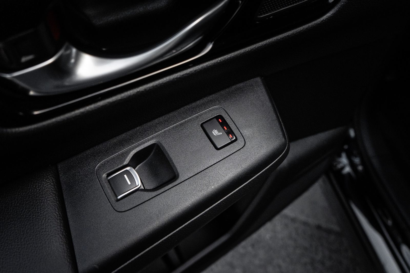 2025 Honda CR-V Hybrid Sport Touring-28