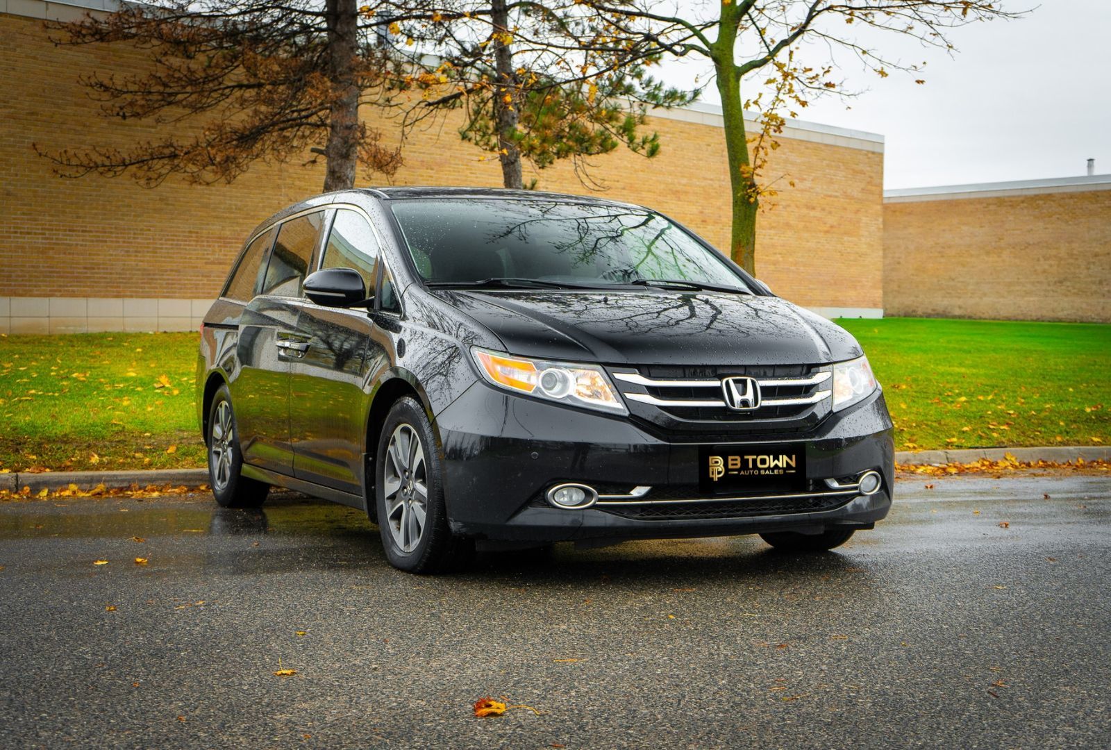2017 Honda Odyssey Touring-2