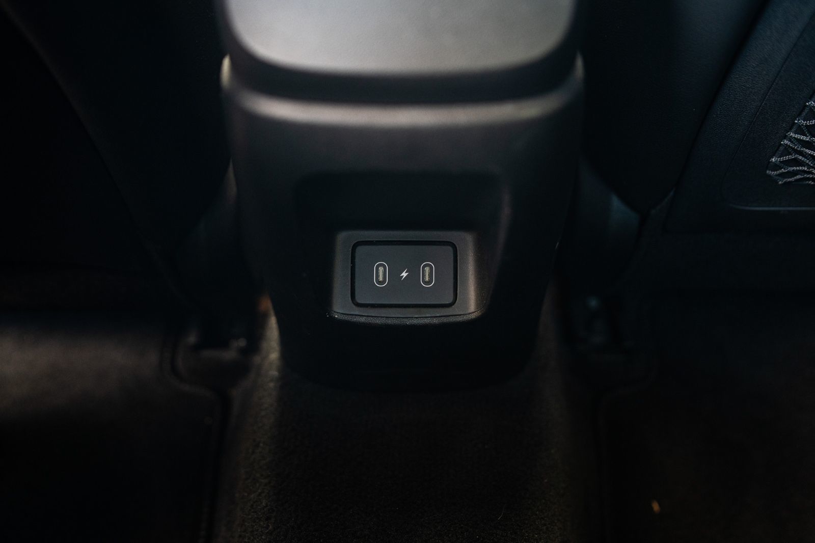 2024 Hyundai Elantra Hybrid Luxury-24