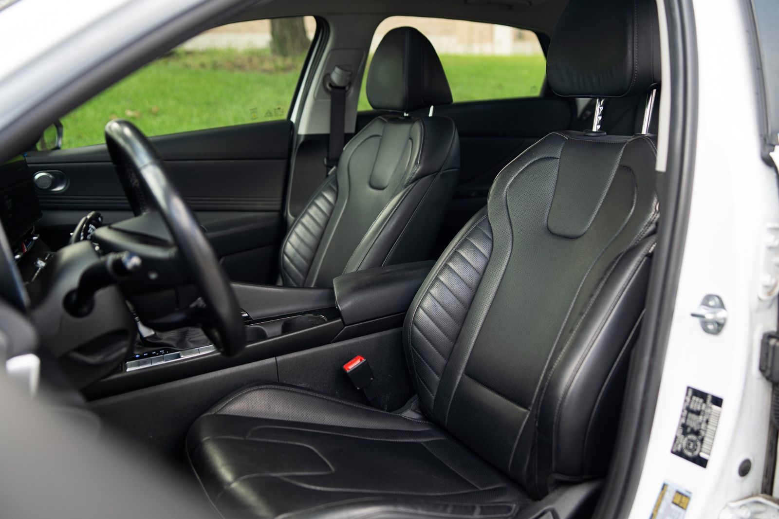 2024 Hyundai Elantra Hybrid Luxury-20