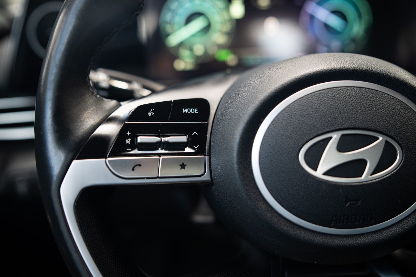 2024 Hyundai Elantra Hybrid Luxury-10