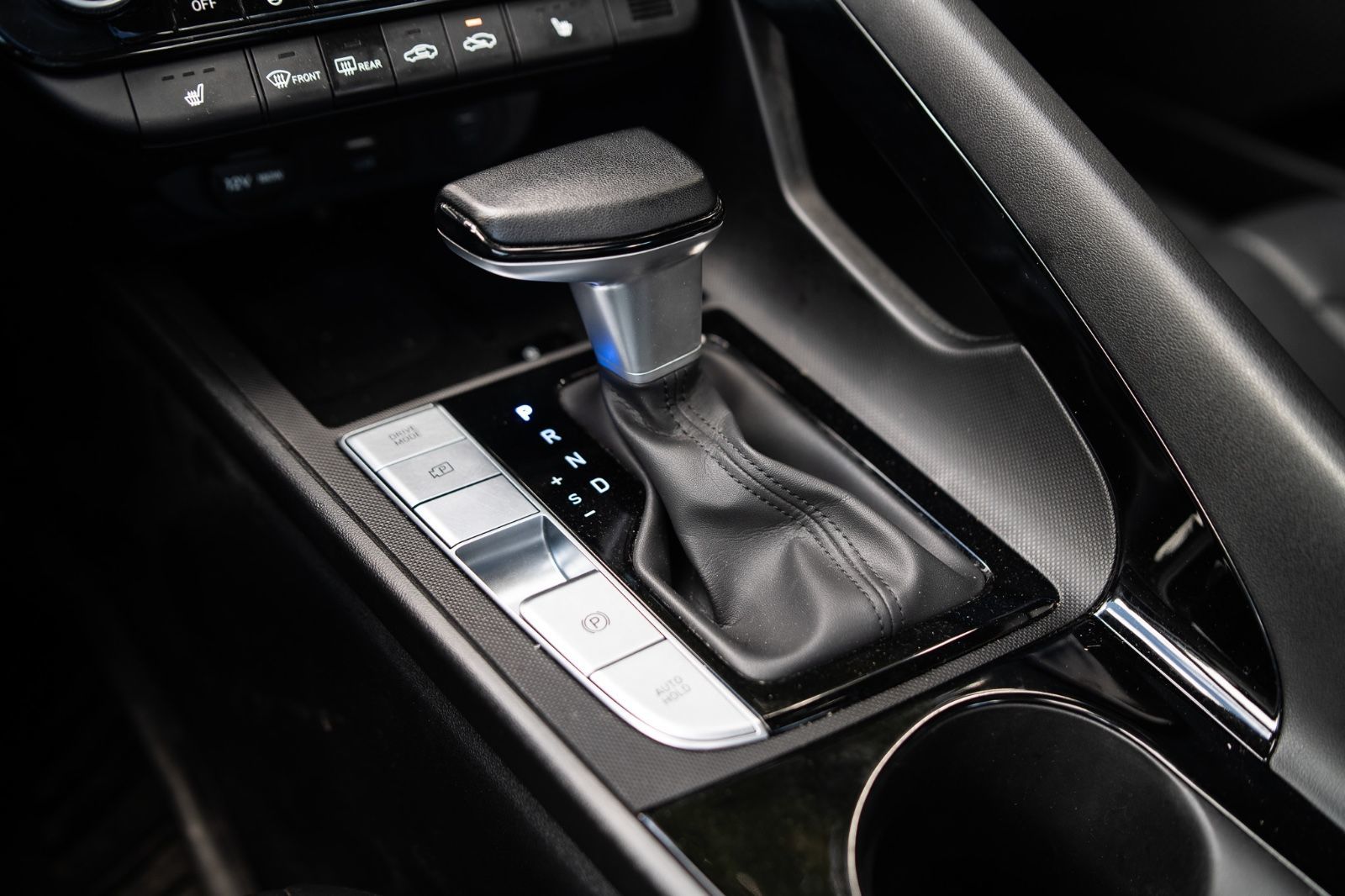 2024 Hyundai Elantra Hybrid Luxury-17