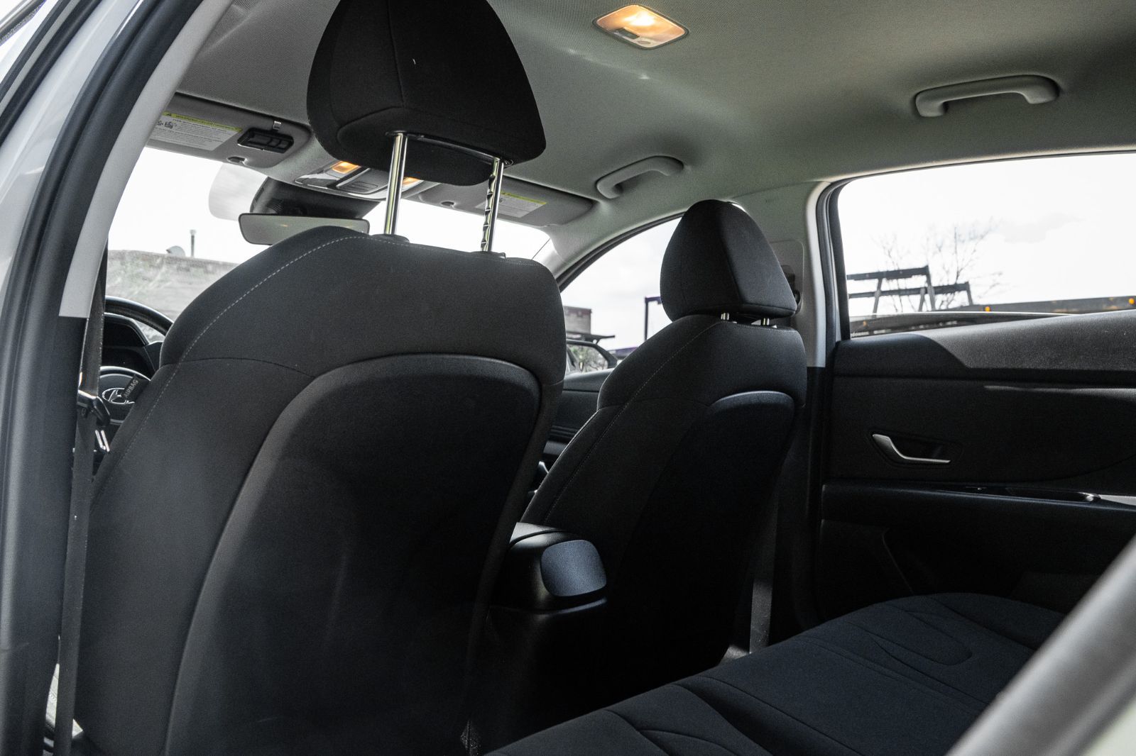 2021 Hyundai Elantra Preferred-25