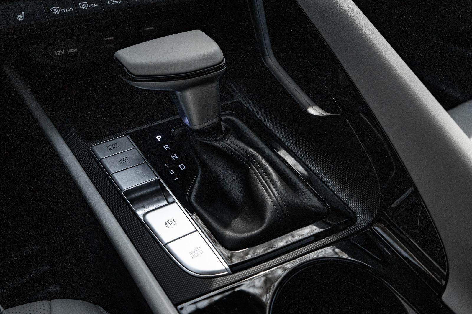 2023 Hyundai Elantra Luxury-17