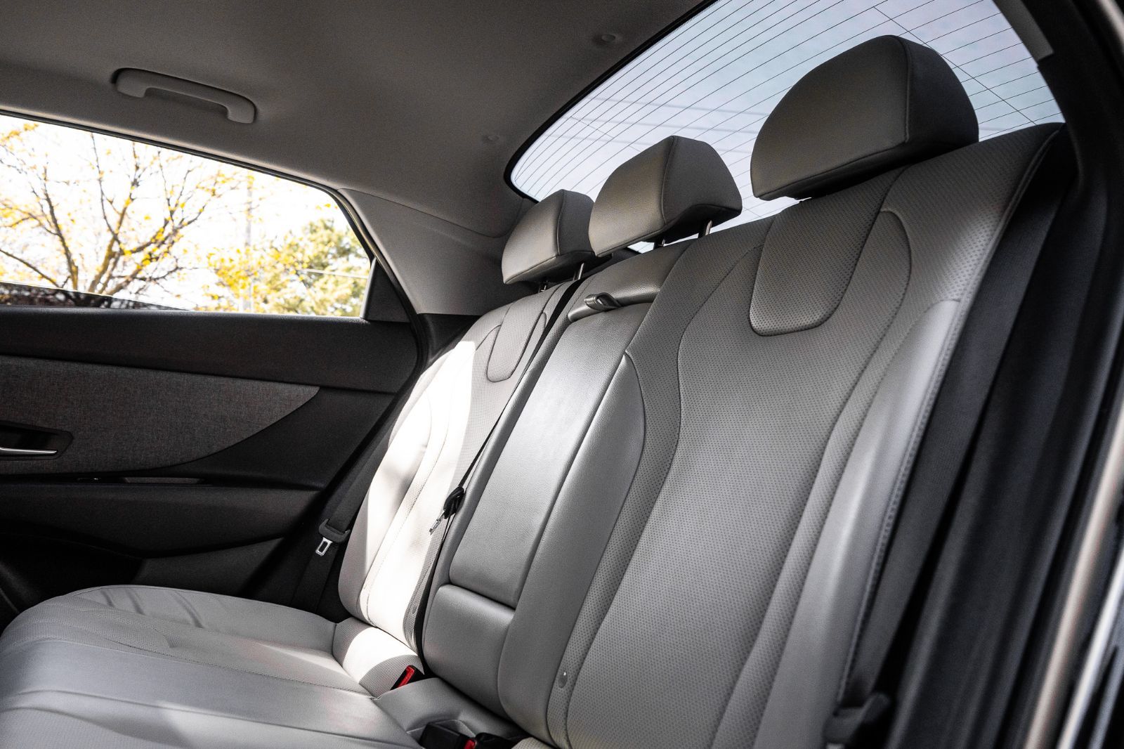 2023 Hyundai Elantra Luxury-27