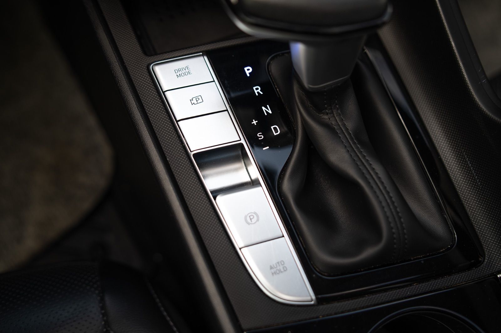 2023 Hyundai Elantra Luxury-14