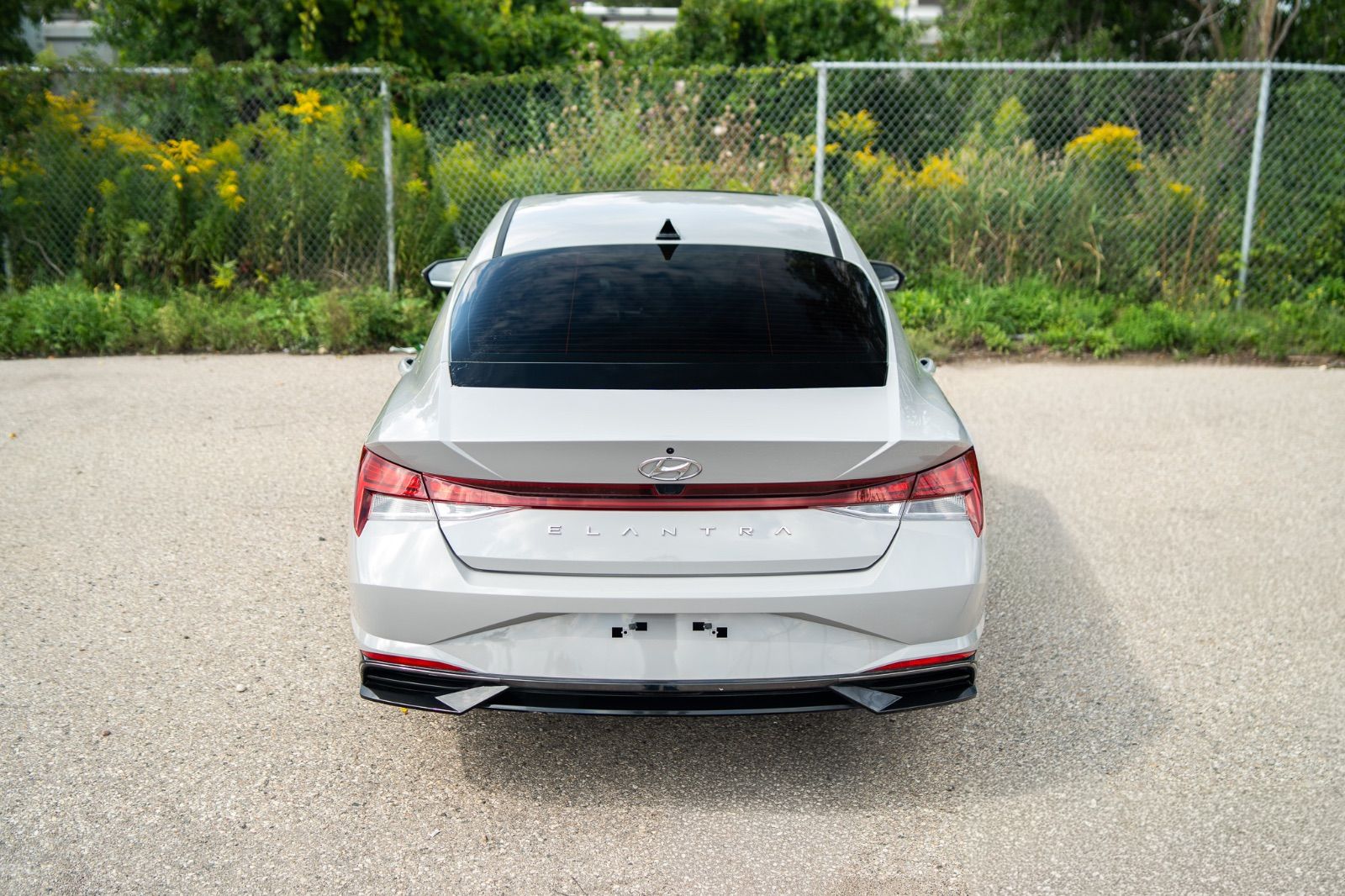 2023 Hyundai Elantra Luxury-6