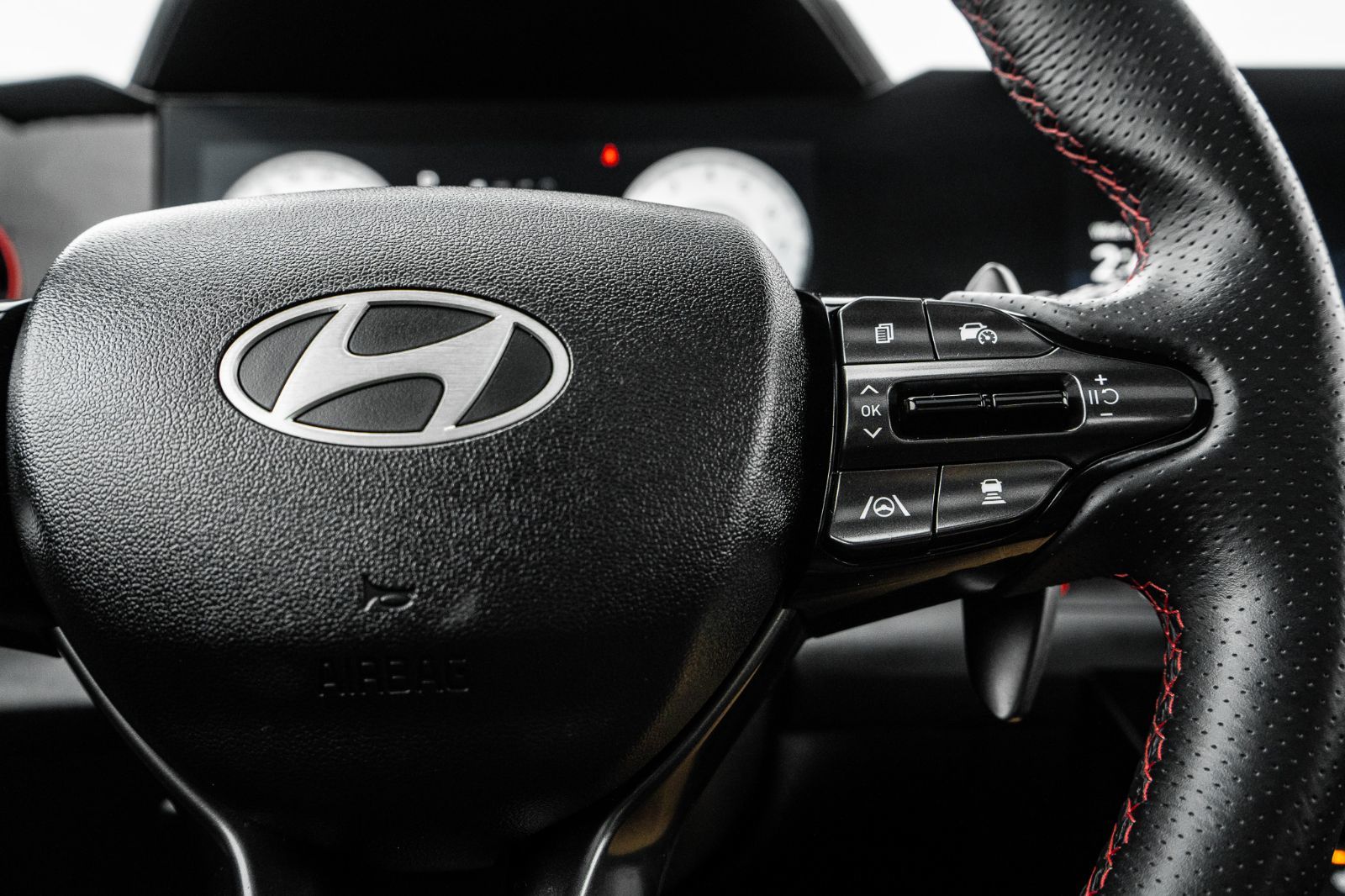 2024 Hyundai Elantra N Line Ultimate-12