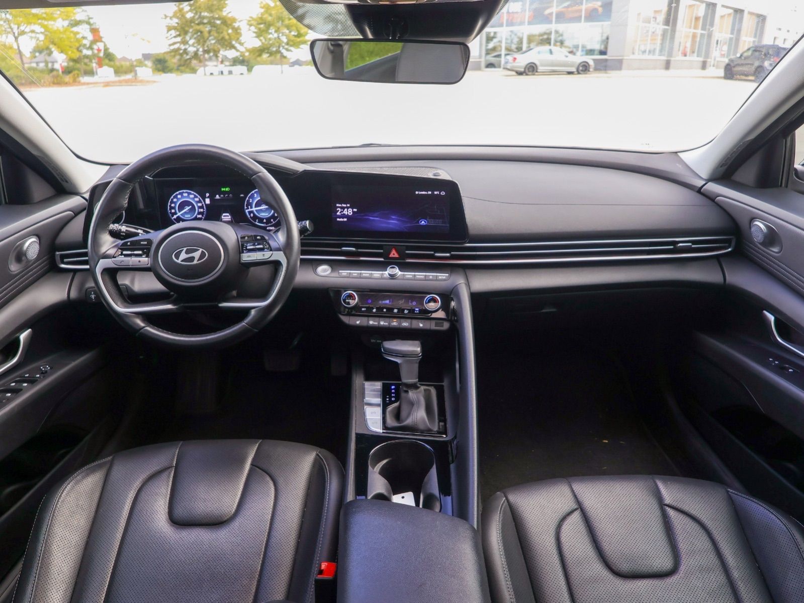 2024 Hyundai Elantra Luxury-7