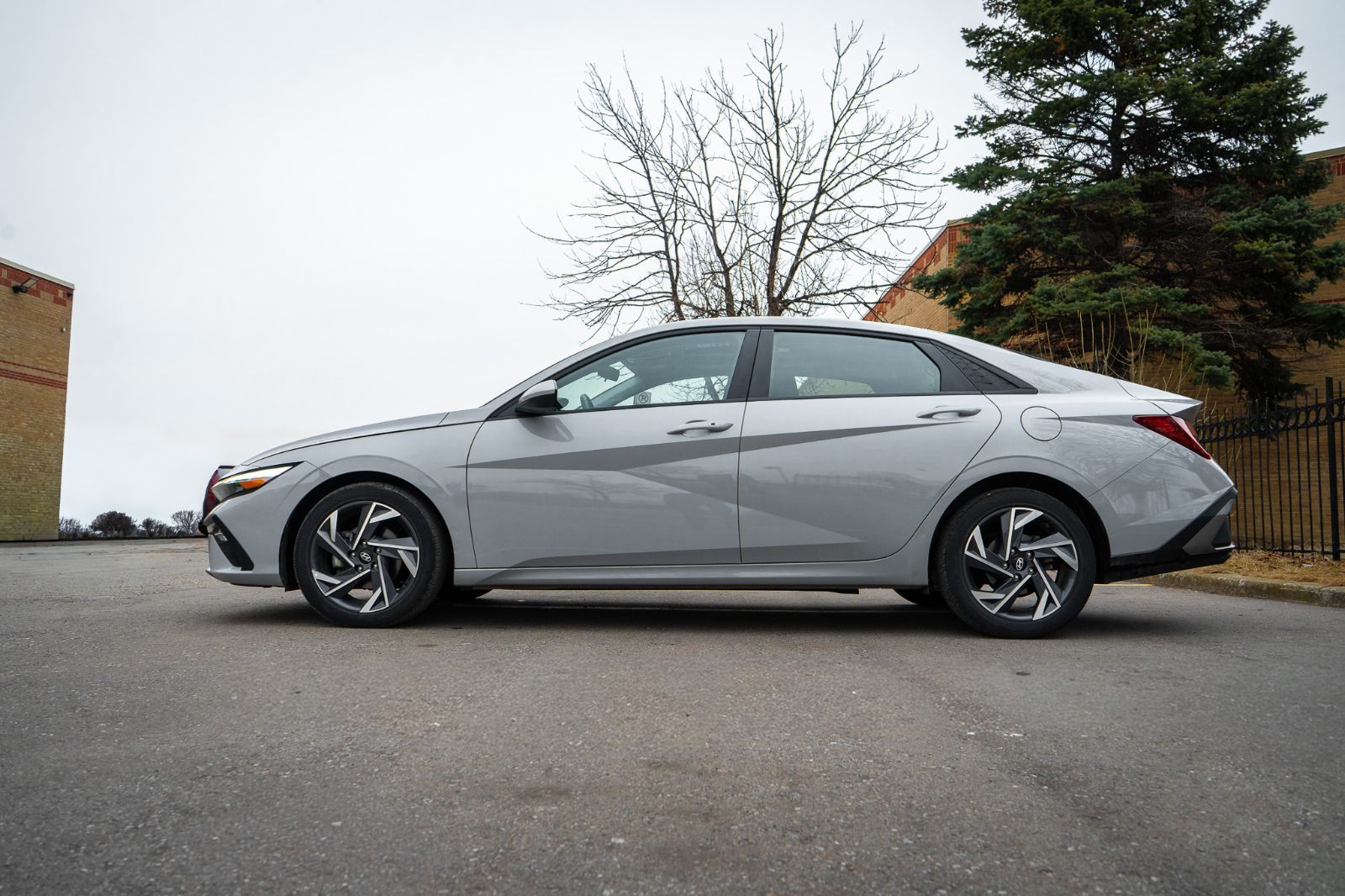 2025 Hyundai Elantra Preferred TECH-5