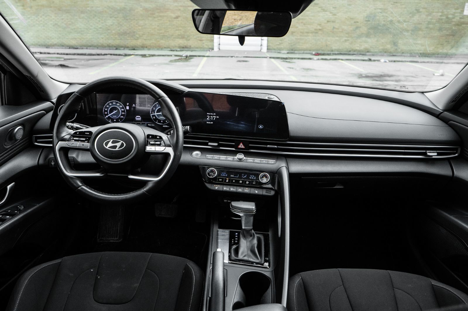 2025 Hyundai Elantra Preferred TECH-7