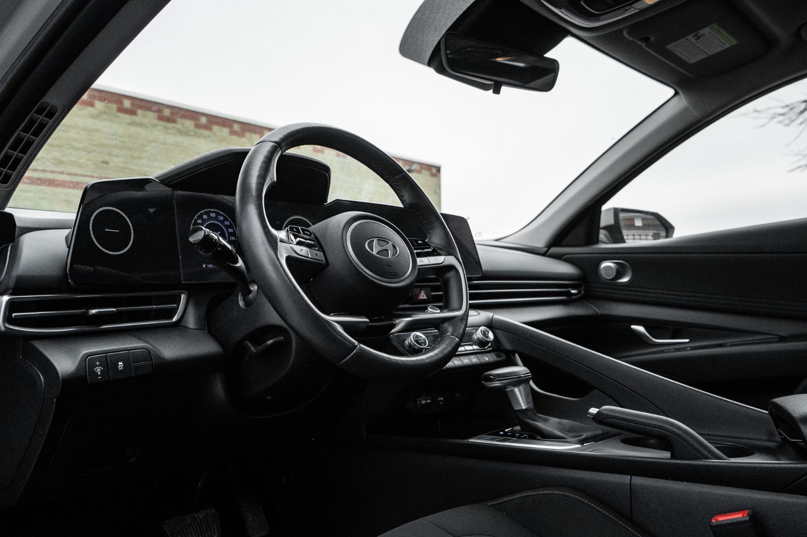 2025 Hyundai Elantra Preferred TECH-22