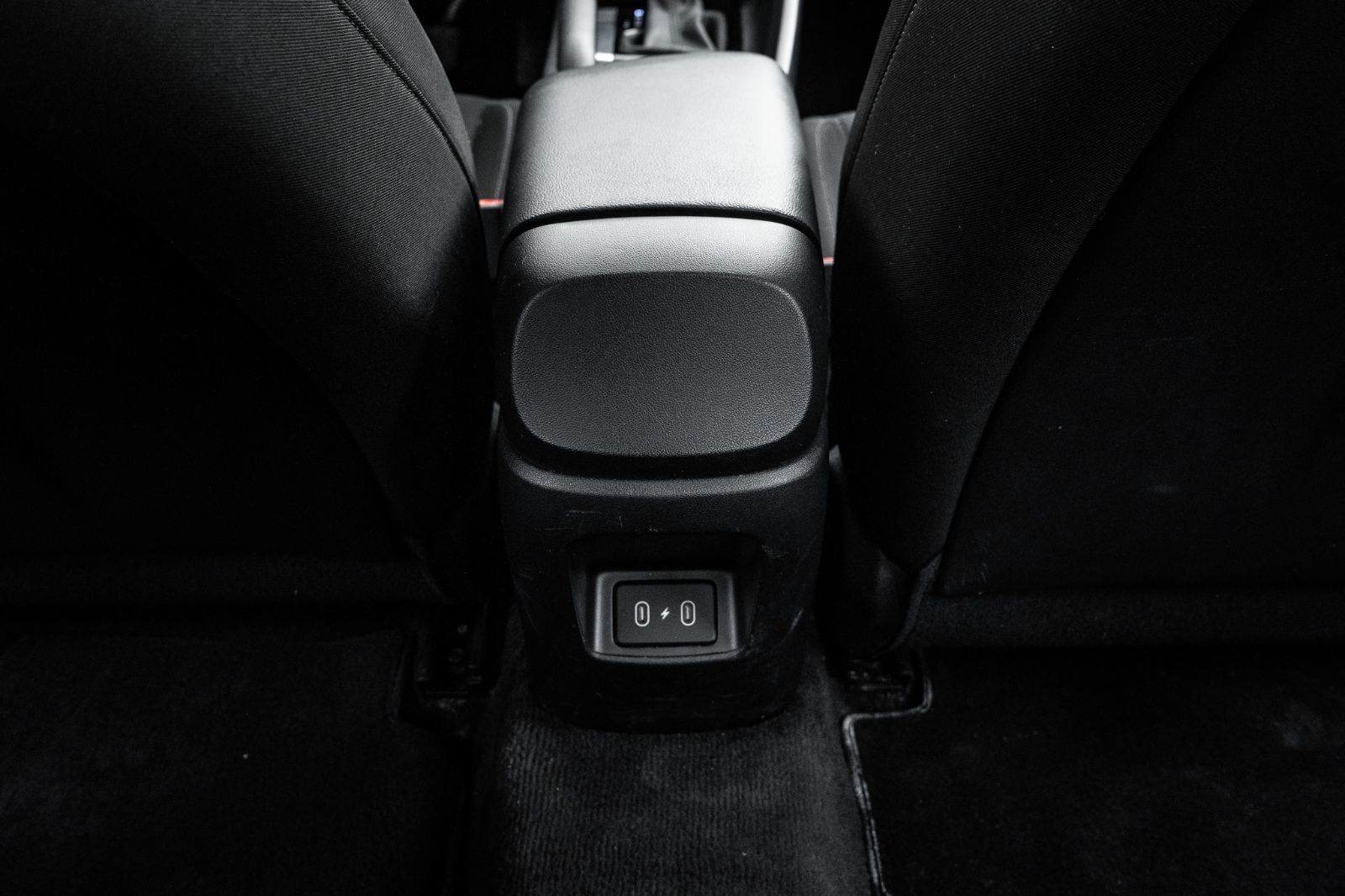 2025 Hyundai Elantra Preferred TECH-21