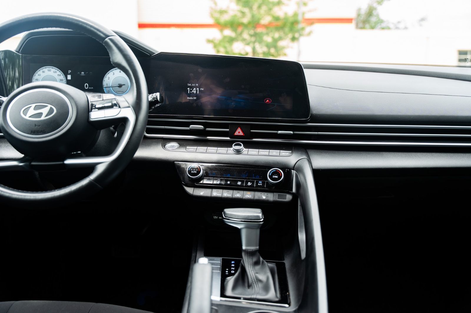 2025 Hyundai Elantra Preferred Tech-11