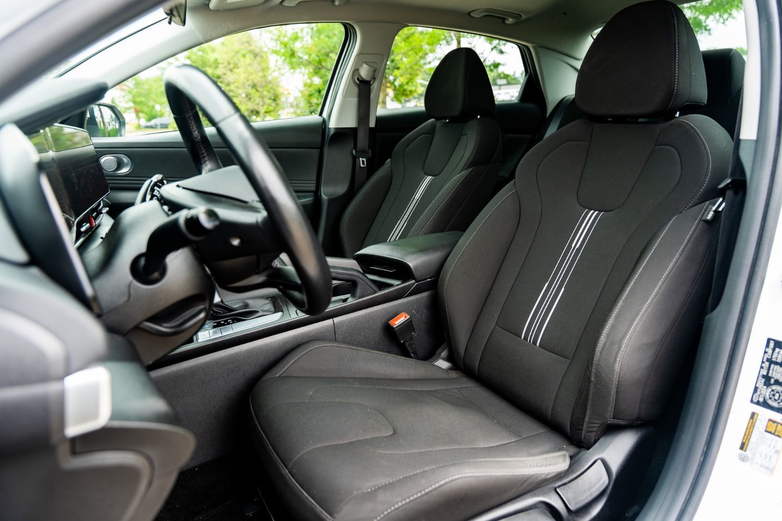 2025 Hyundai Elantra Preferred Tech-8