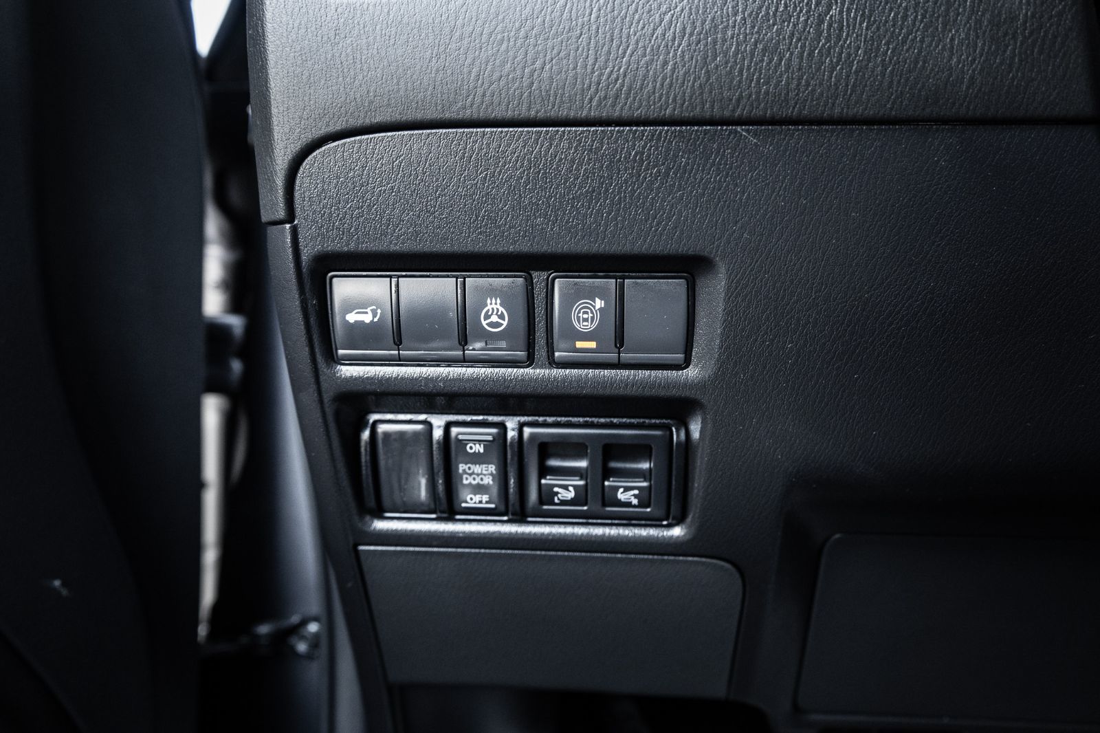 2024 Infiniti QX80 Luxe 7- Passenger-26