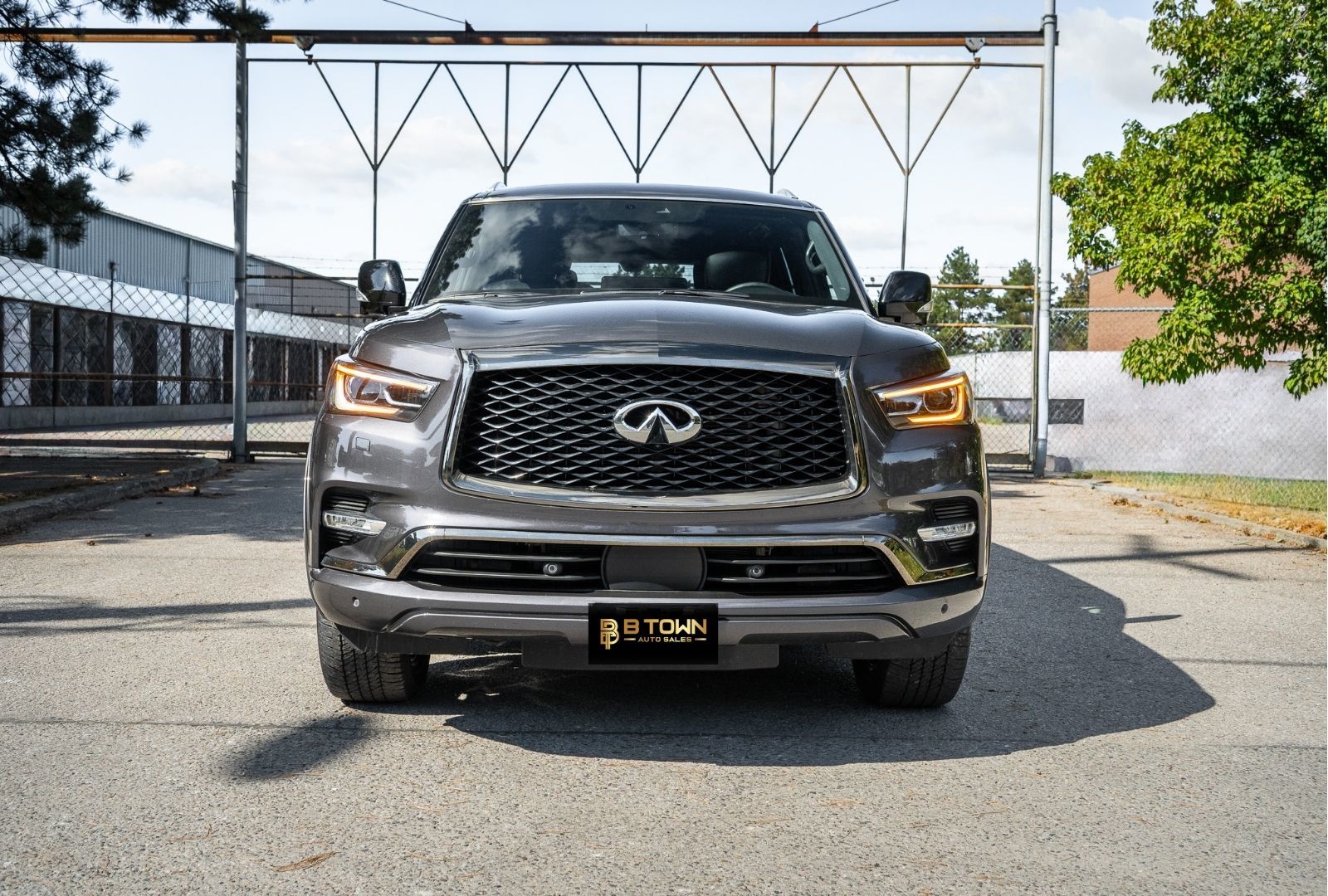 2024 Infiniti QX80 Luxe 7- Passenger-1