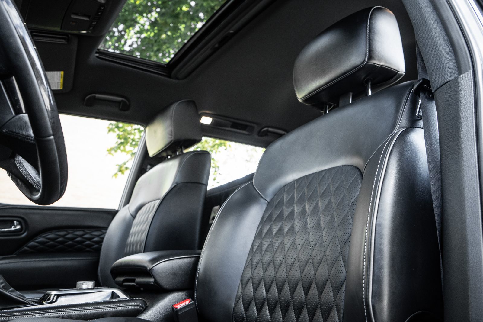 2024 Infiniti QX80 Luxe 7- Passenger-29