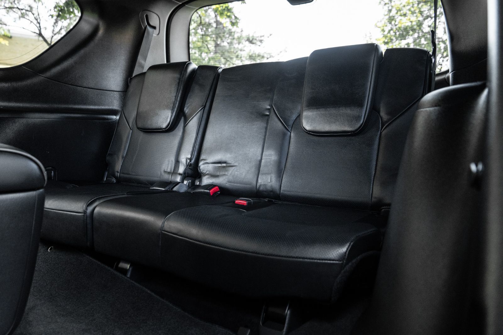 2024 Infiniti QX80 Luxe 7- Passenger-35