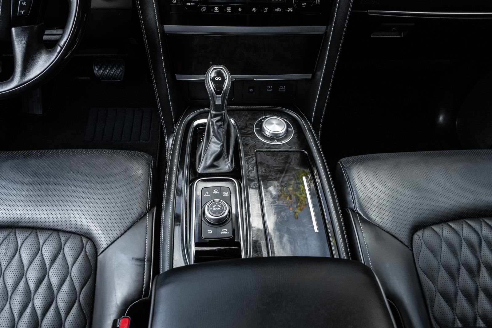 2024 Infiniti QX80 Luxe 7- Passenger-9