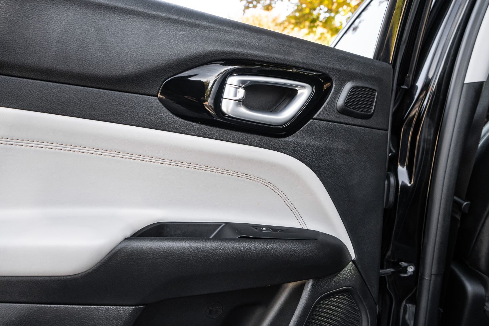 2022 Jeep Compass Limited-28