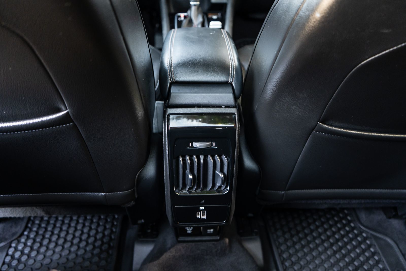 2022 Jeep Compass Limited-30