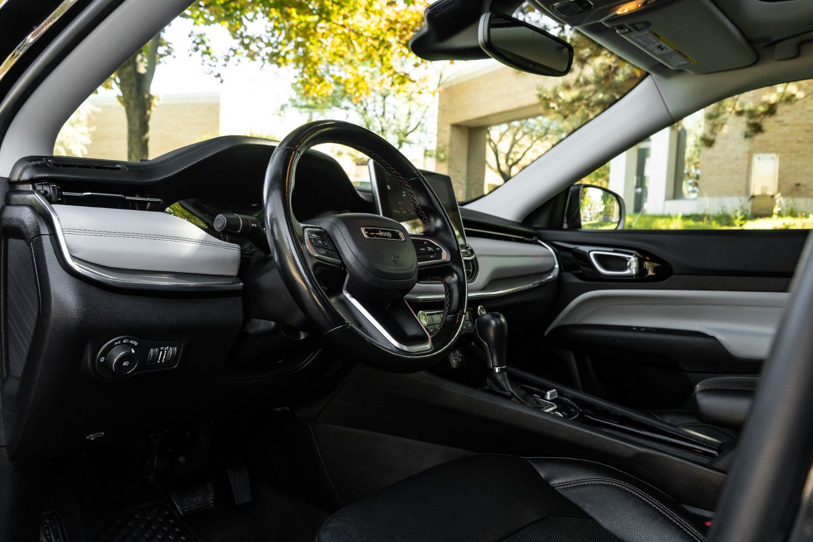 2022 Jeep Compass Limited-24